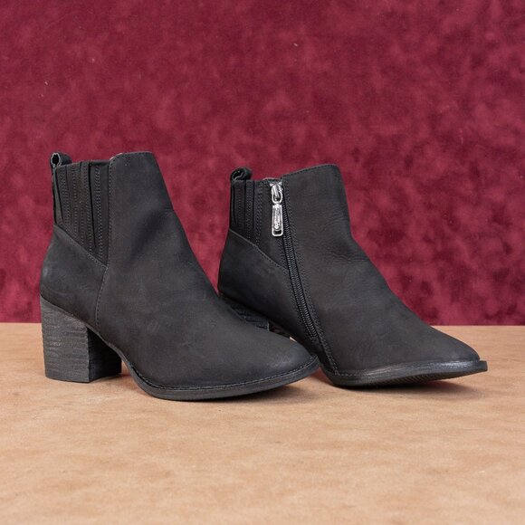 Blondo Women Western Black Leather Waterproof Zip Ankle Boots sz 7 - Picture 1 of 8